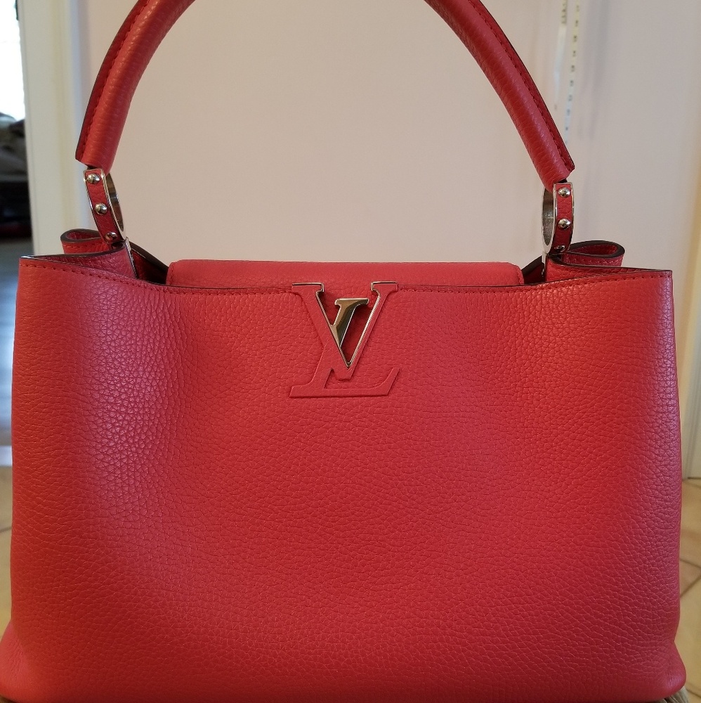 Capucines MM Louis vuitton bag
